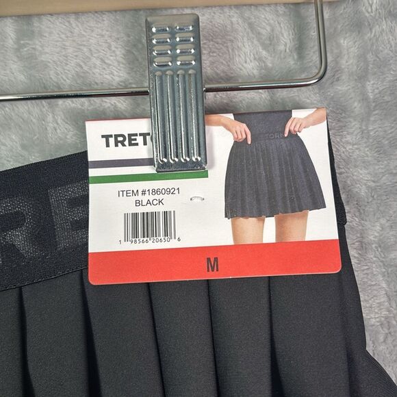 NWT New Tretorn Black Pleated Athletic Skort Size Medium - Picture 2 of 7